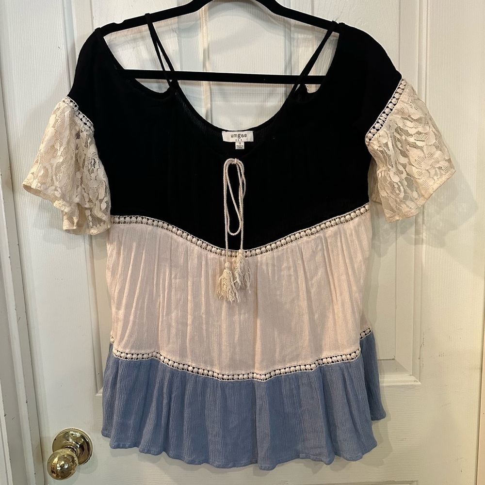 Umgee Boho Crochet Color Block Lace Bell Sleeve Tunic Blouse Size Small Peasant